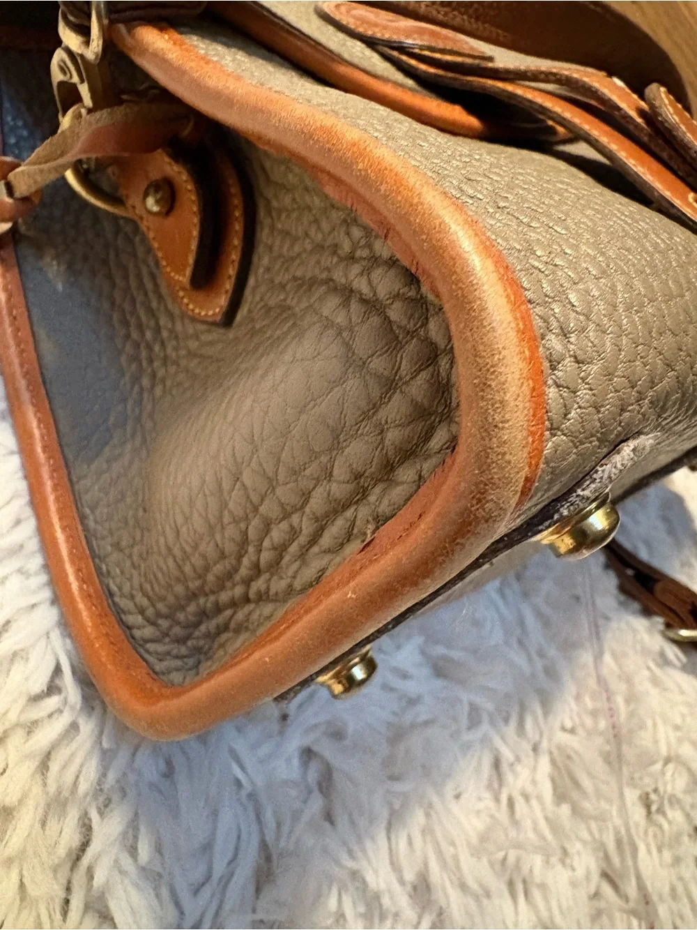 Vintage Dooney & Bourke Essex Crossbody Bag Taupe AWL British Tan Flap Medium